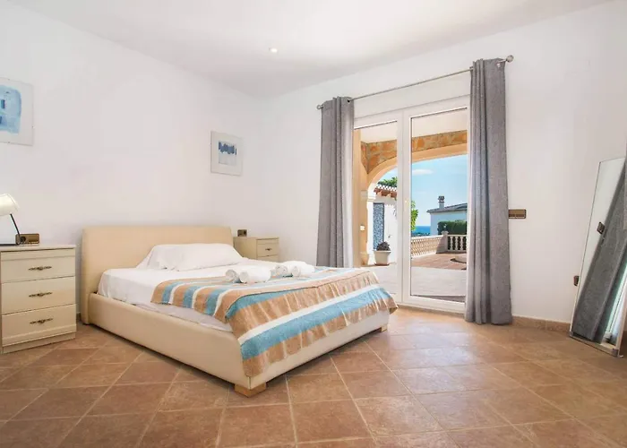 Noa - Plusholidays *