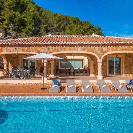 Noa - Plusholidays Villa Calp